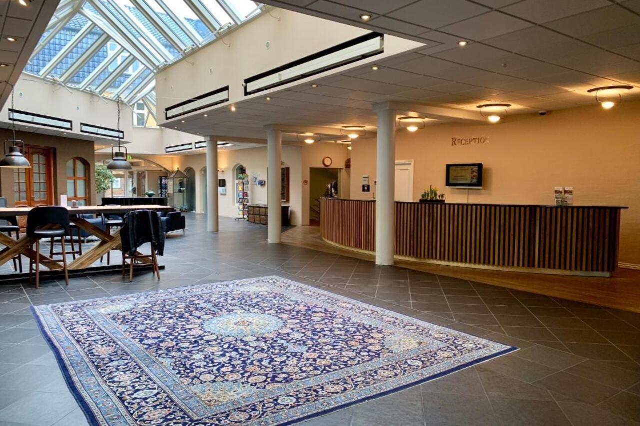 הולסטברו Hotel Schaumburg מראה חיצוני תמונה