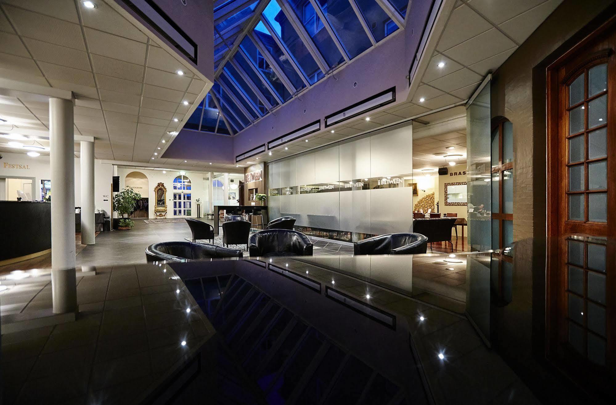הולסטברו Hotel Schaumburg מראה חיצוני תמונה